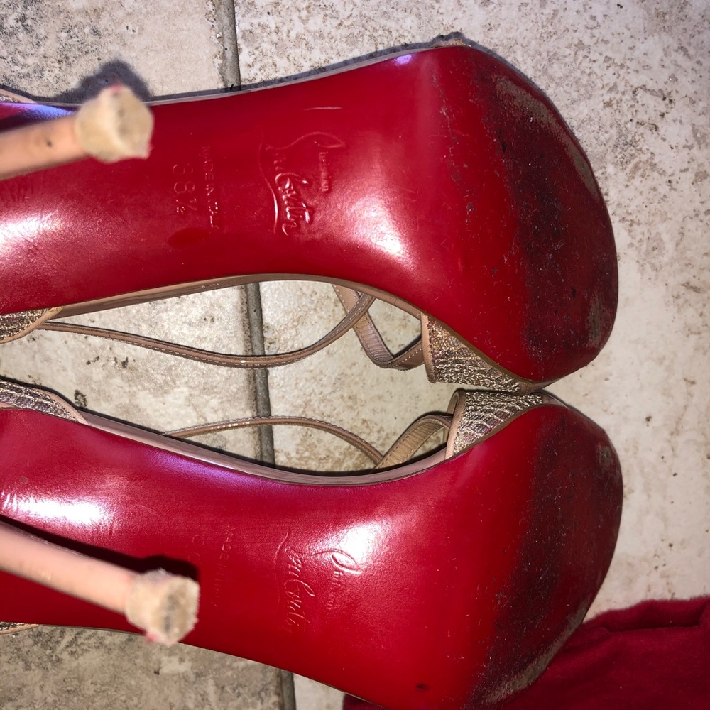 ‼️CHRISTIAN LOUBOUTIN HEELS‼️ - Picture 7 of 8
